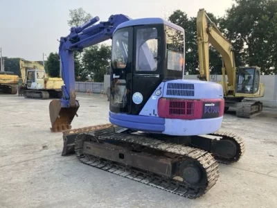 KOMATSU PC75UU-2
