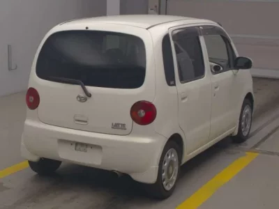 Daihatsu MOVE LATTE