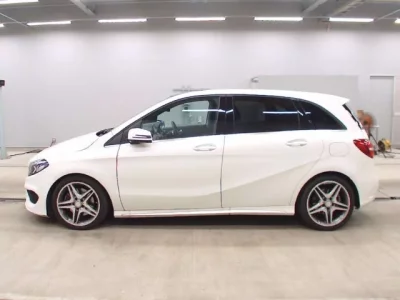 Mercedes-Benz B CLASS