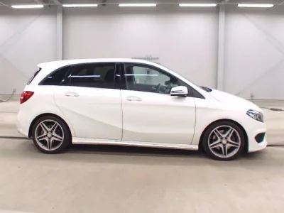 Mercedes-Benz B CLASS