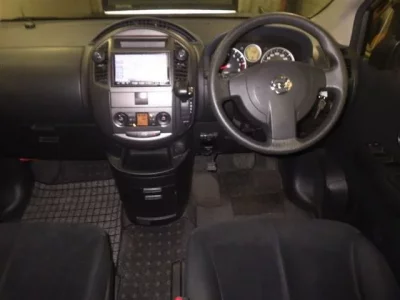 Nissan LAFESTA