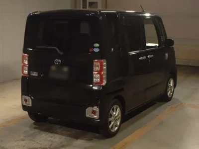 Toyota PIXIS MEGA