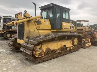 KOMATSU D60P-12E