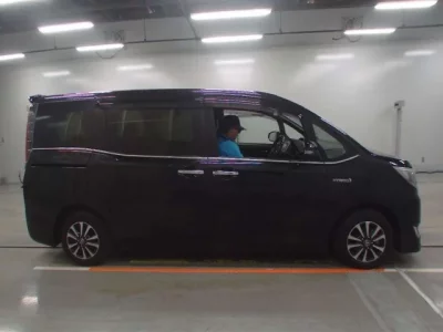 Toyota ESQUIRE