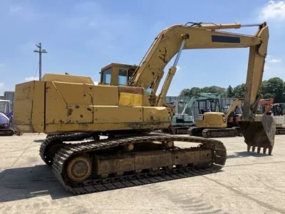 KOMATSU PC200-3