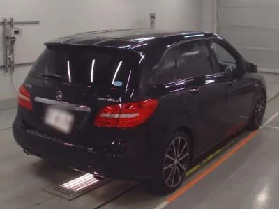 Mercedes-Benz B CLASS
