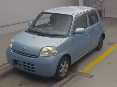 Daihatsu Esse