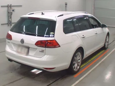 Volkswagen GOLF VARIANT