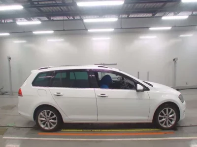 Volkswagen GOLF VARIANT