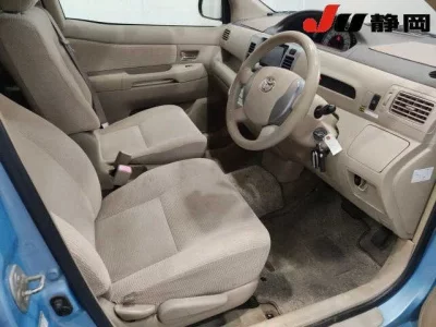 Toyota RAUM