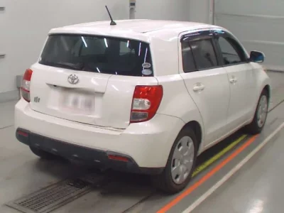 Toyota IST