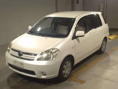 Toyota RAUM