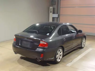Subaru LEGACY B4
