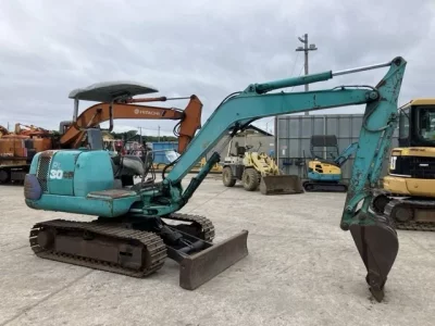 KOMATSU PC30-7