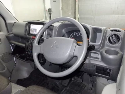 Mitsubishi MINICAB VAN