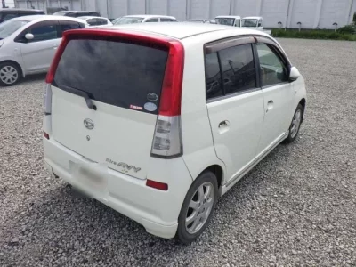 Daihatsu MIRA