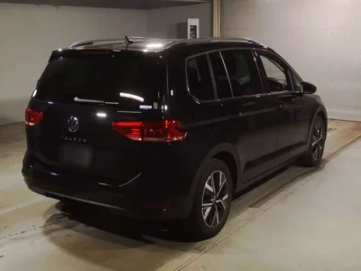 Volkswagen GOLF TOURAN