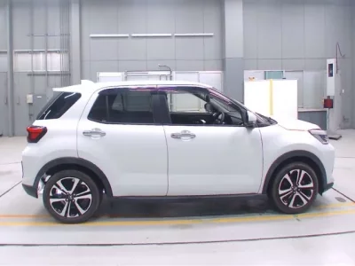 Daihatsu ROCKY