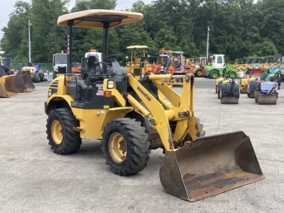 KOMATSU WA30-6E0
