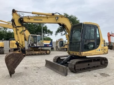 KOMATSU PC60-7C