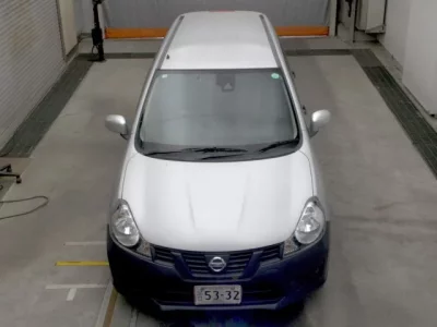 Nissan AD