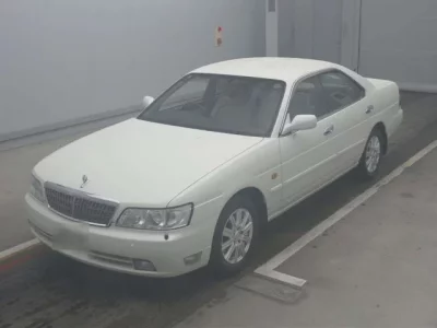 Nissan LAUREL