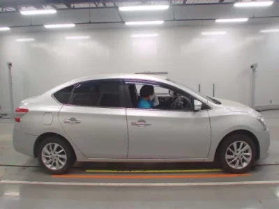 Nissan SYLPHY