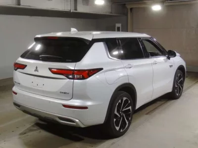 Mitsubishi OUTLANDER PHEV