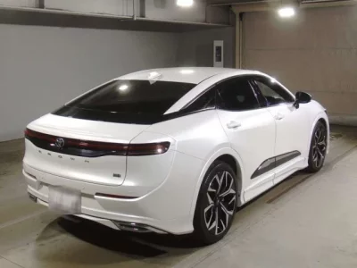 Toyota CROWN CROSSOVER