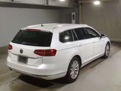Volkswagen PASSAT VARIANT
