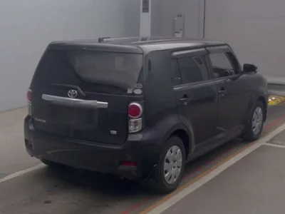 Toyota COROLLA RUMION