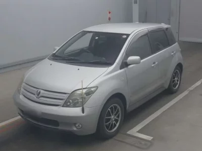 Toyota IST