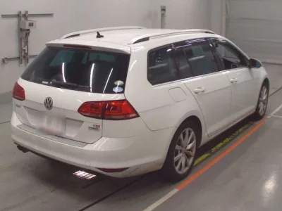 Volkswagen GOLF VARIANT