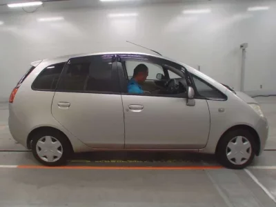 Mitsubishi COLT PLUS