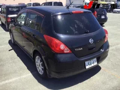 Nissan TIIDA