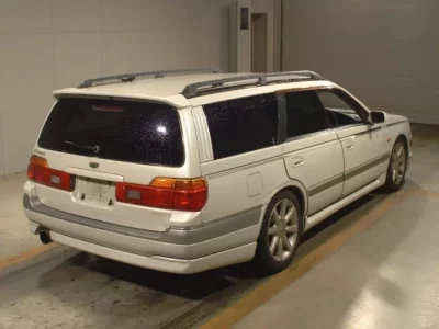 Nissan STAGEA
