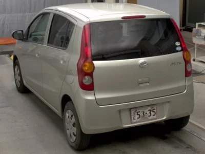 Daihatsu MIRA