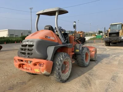 HITACHI ZW80