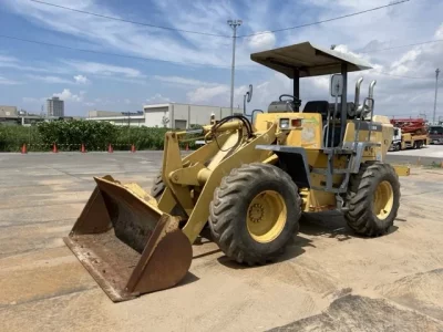 KOMATSU WA100-3E