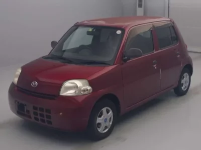 Daihatsu Esse