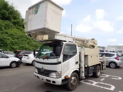 Hino DUTRO
