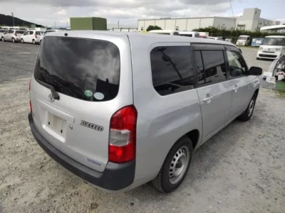 Toyota SUCCEED