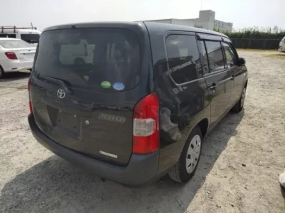 Toyota SUCCEED
