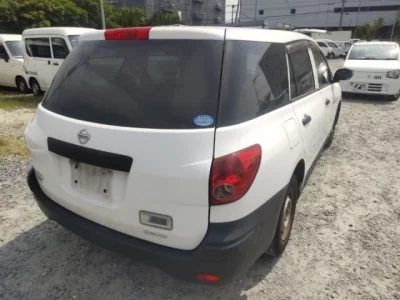 Nissan AD