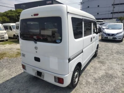 Nissan CLIPPER VAN