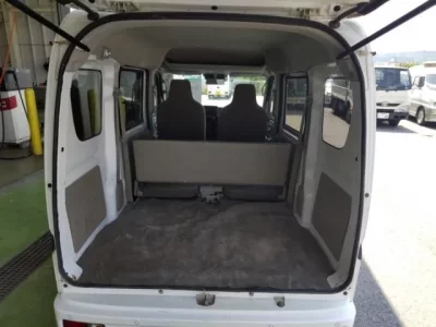 Nissan CLIPPER VAN