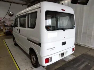Mitsubishi MINICAB VAN