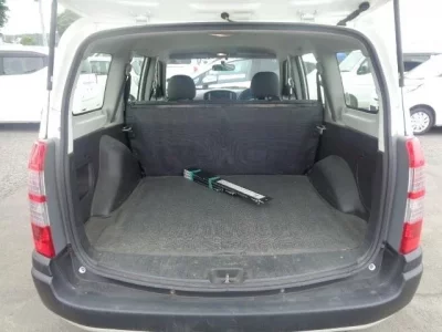 Toyota SUCCEED