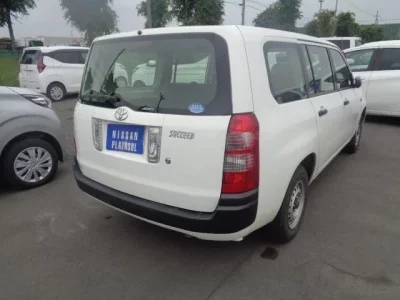 Toyota SUCCEED