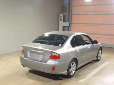 Subaru LEGACY B4